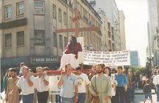 Desfile-de-INRI-CRISTO-em Curitiba-7.jpg